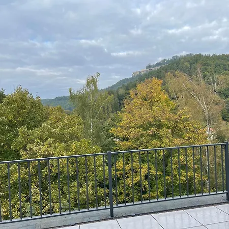 Haus Charlottenburg 2, Zentrumsnah Mit Blick Auf Die Festung, Mit Sauna-Option Konigstein an der Elbe Exterior photo